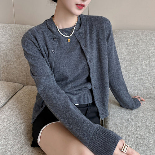 Damen feiner Strickcardigan mit Knopfdetails und Rundhalsausschnitt Drune