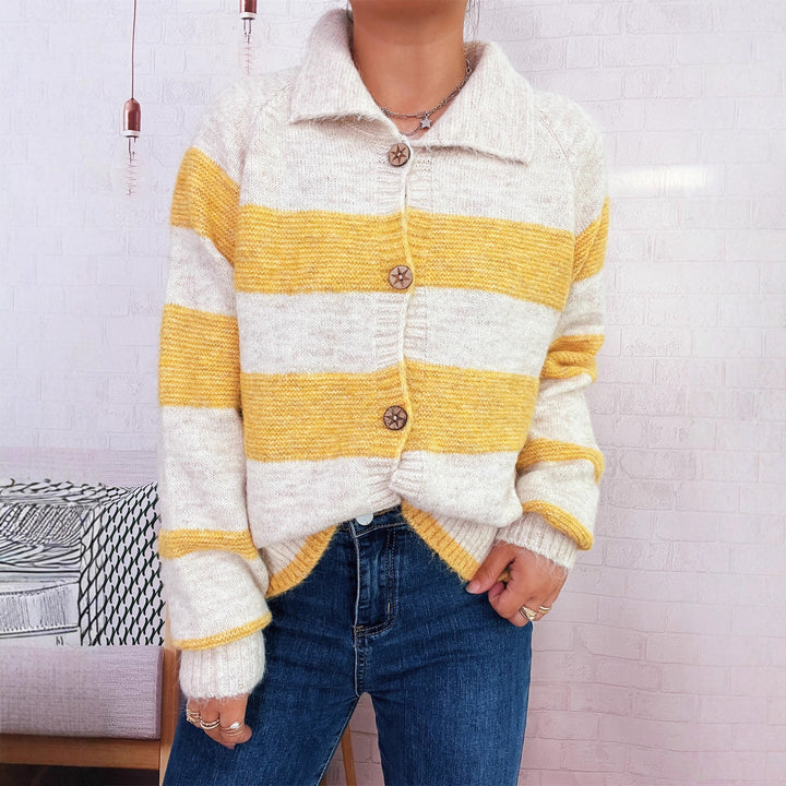 Damen gemütliche Strickjacke mit dekorativen Holzknochen und breiten Streifen Drune