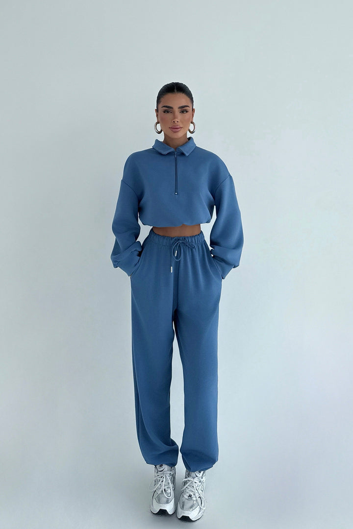 Damen cropped Sportanzug mit hohem Stehkragen und Zipper Drune