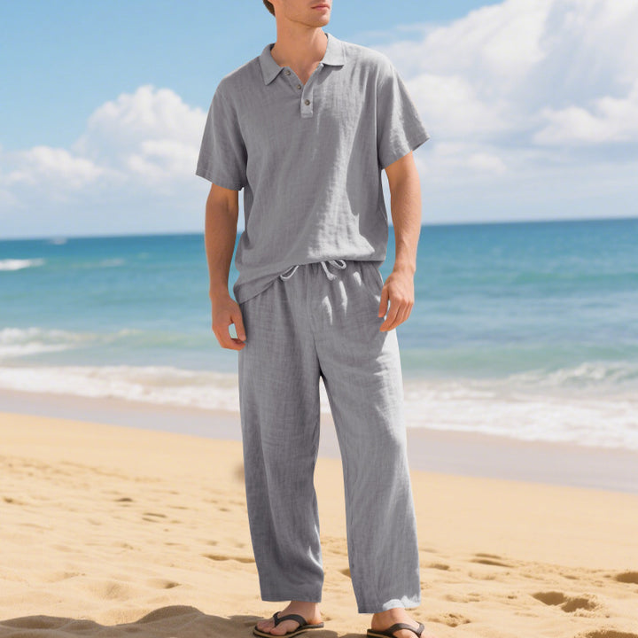 Herren nan luftiges Leinen-Ensemble mit Polokragen und regulierbarer Bundhose Drune