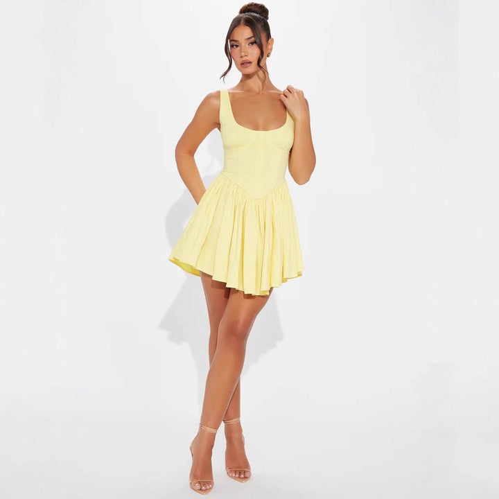 Damen Minikleid mit figurbetontem Oberteil und schwingendem Rock Drune