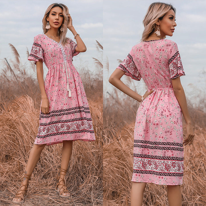 Damen Boho-inspiriertes Sommerkleid mit floralem Design und verspieltem Taillenzug Drune