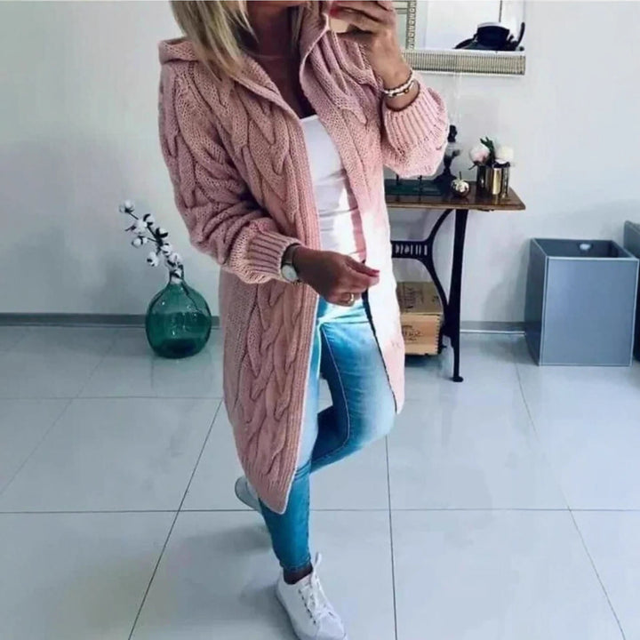 Damen Grobstrick-Cardigan mit nostalgischem Zopfdesign und praktischen Taschen Drune