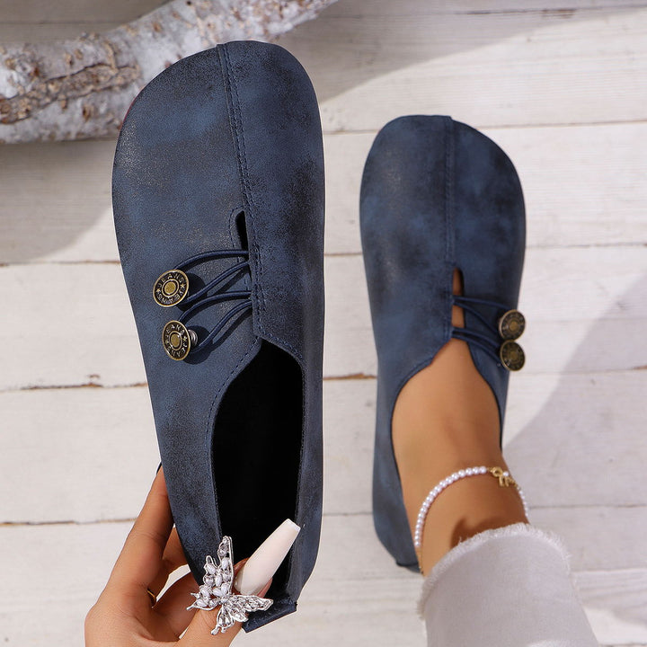 Damen nan weiche vintageinspirierte Ballerina Slipper mit dekorativen Metallknöpfen und elastischer Schnürung Drune