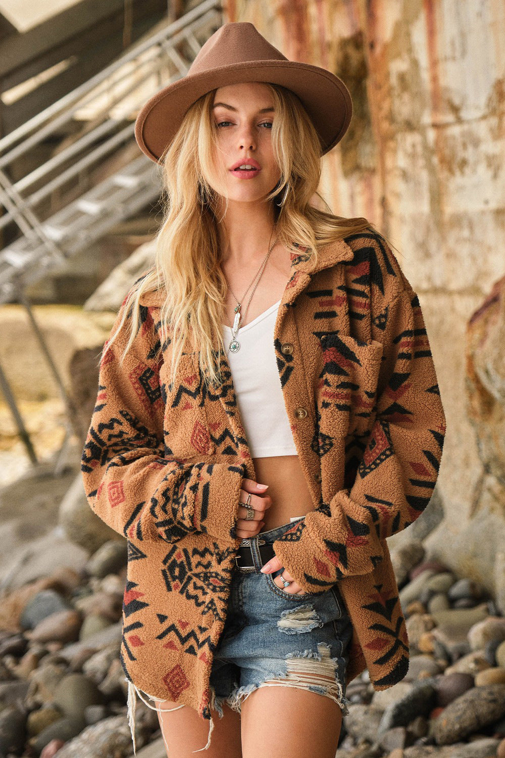 Drune | Retro Plüschjacke Mit Reverskragen