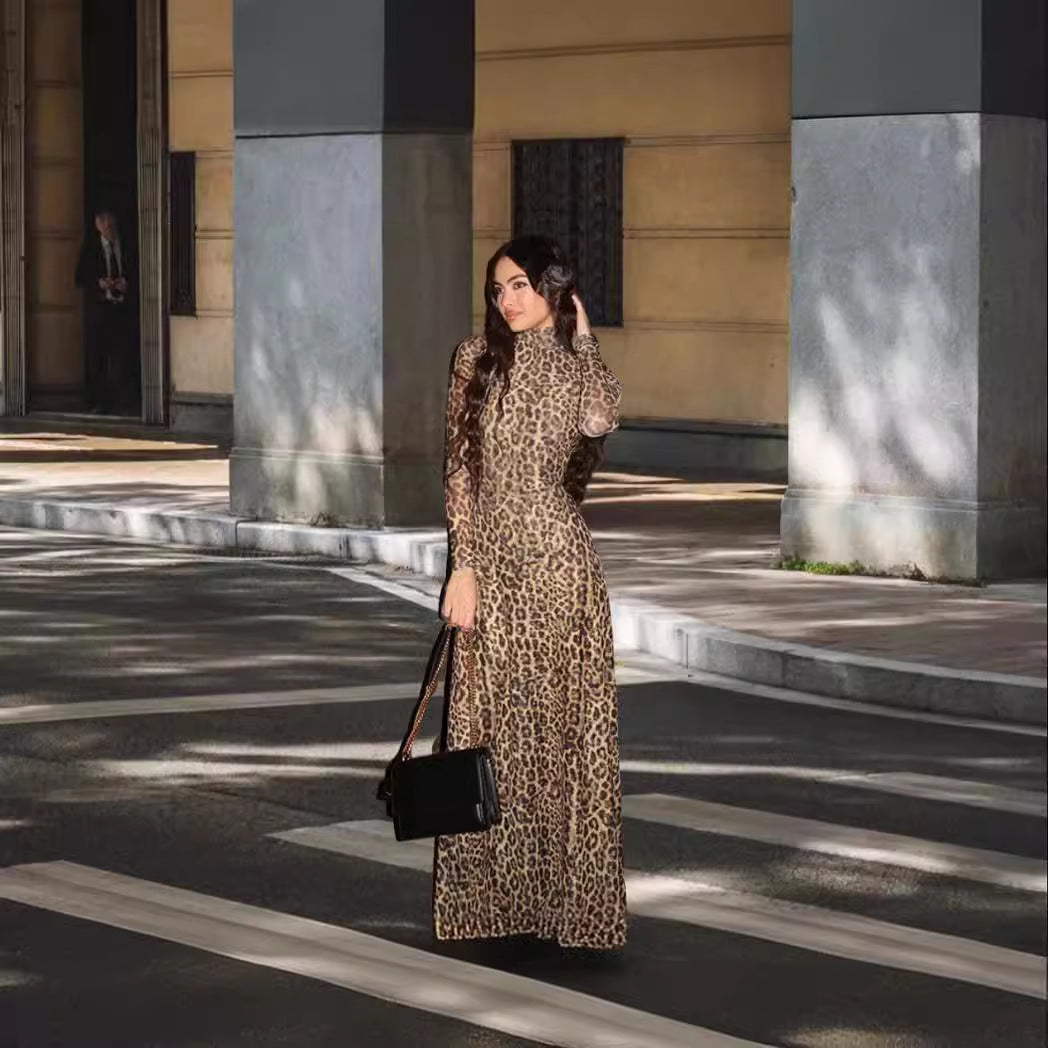 Damen Maxi-Kleid aus leichtem Stoff mit Leopardenmuster und hoher Passform Drune