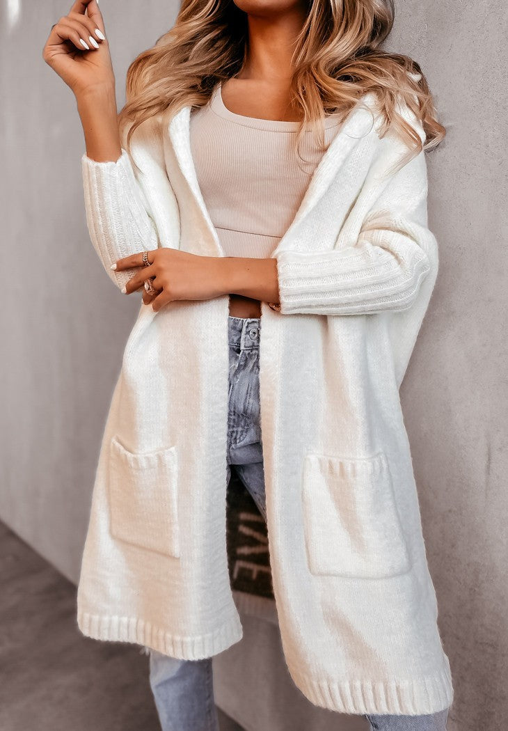 Damen Strickjacke mit Kapuze und innovativem Schriftzug Drune