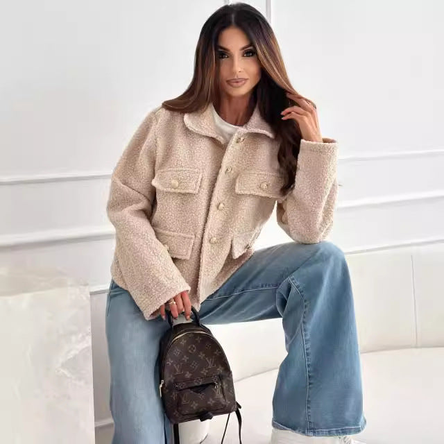 Damen Teddyjacke mit praktischen Taschen und eleganten Knopfdetails Drune