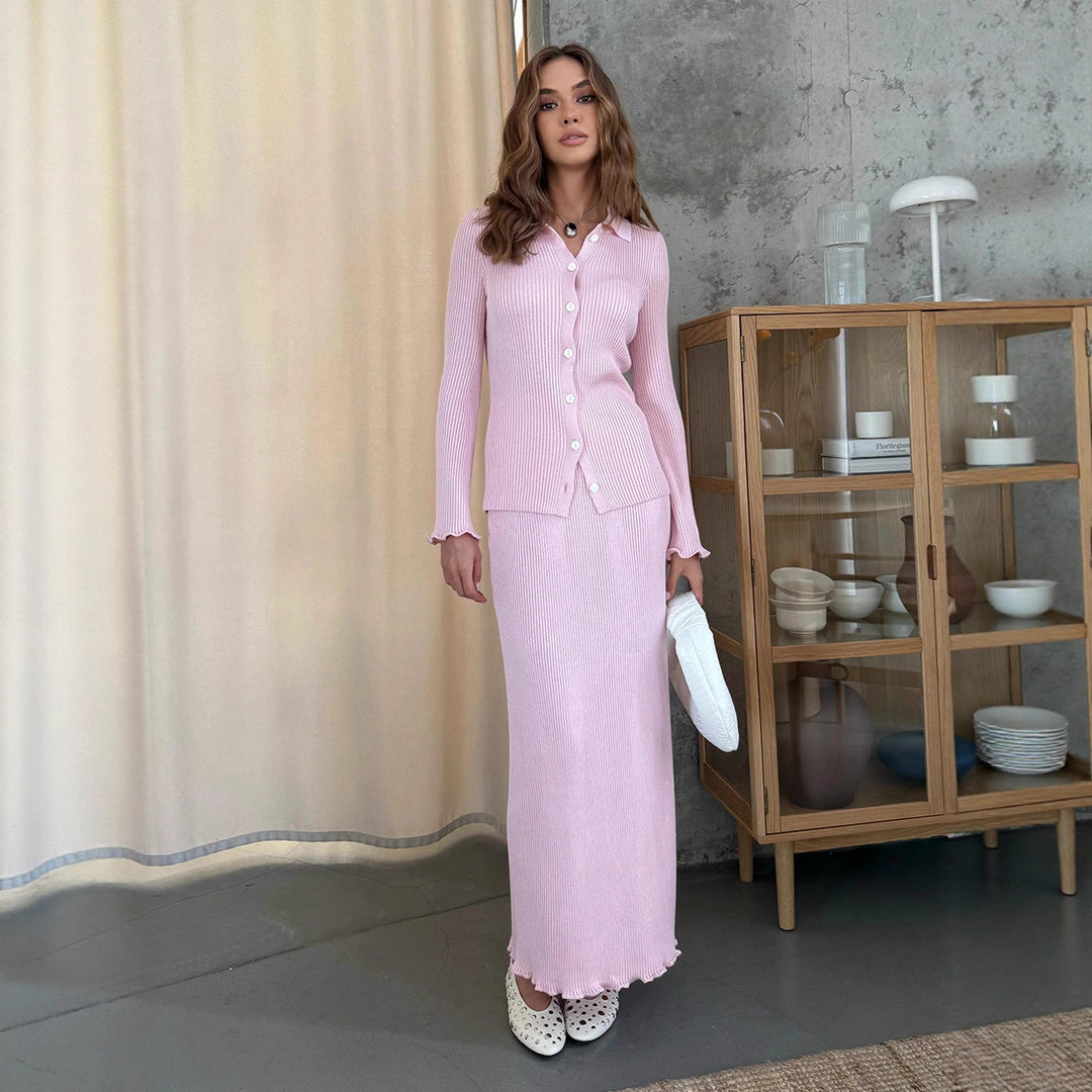 Damen Strickanzug mit elegantem Knopfverschluss und fließendem Rock Drune