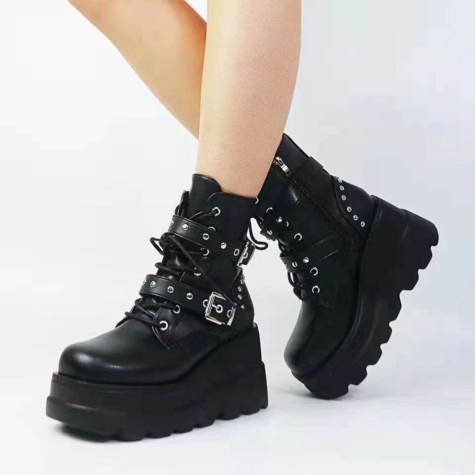 Damen nan knöchelhohe Punk-Plateau-Bikerstiefelette mit doppelten Zierriemen und markanter Profilsohle Drune