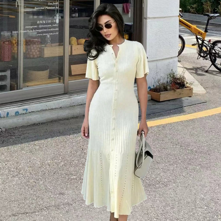 Damen Knielanges Strickkleid mit eleganter Knopfleiste und modischen Details Drune