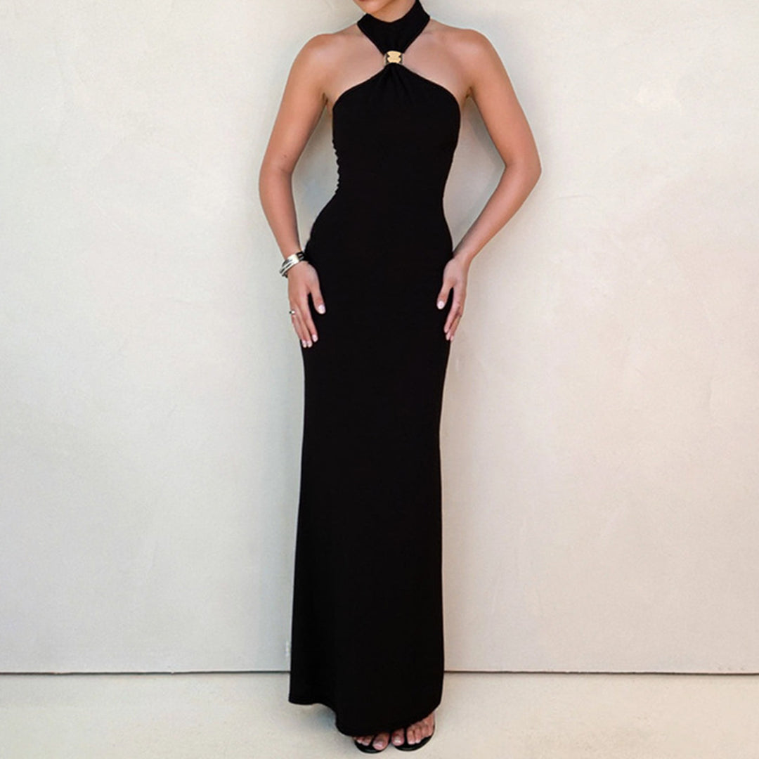 Damen Abendkleid mit schickem Halterdesign und eleganter Silhouette Drune