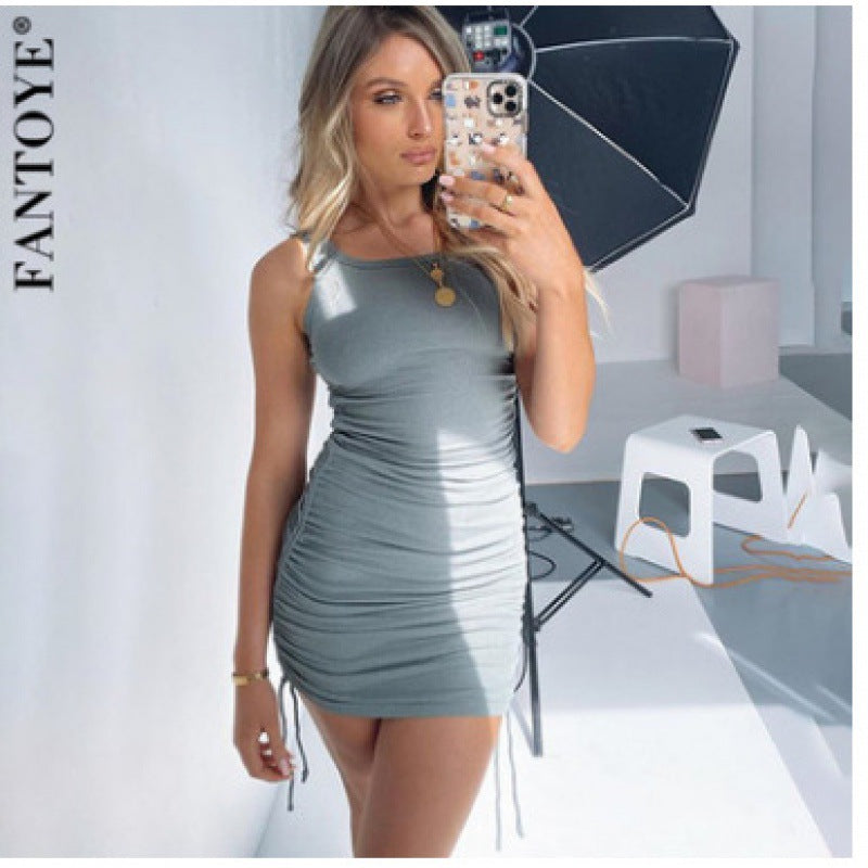Damen Wickelkleid mit modernen Rüschendetails und figurbetontem Schnitt Drune