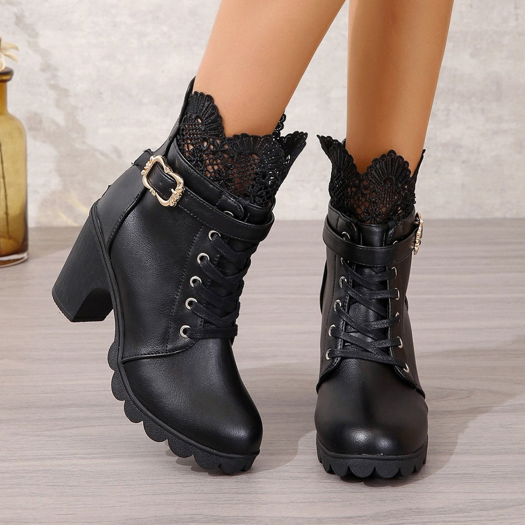 Damen Ankle Boots mit elegantem Spitzenbesatz und modischem Blockabsatz Drune