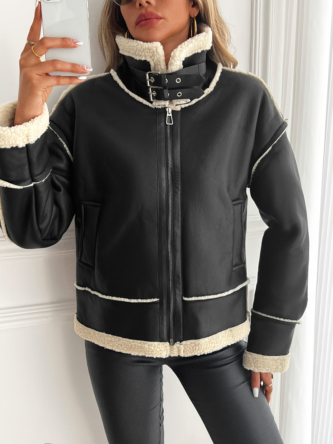 Damen stylische Kunstlederjacke mit Schaffellkragen Drune