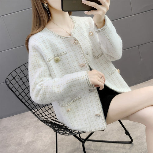 Damen elegante Strickjacke mit Perlenschmuck Drune