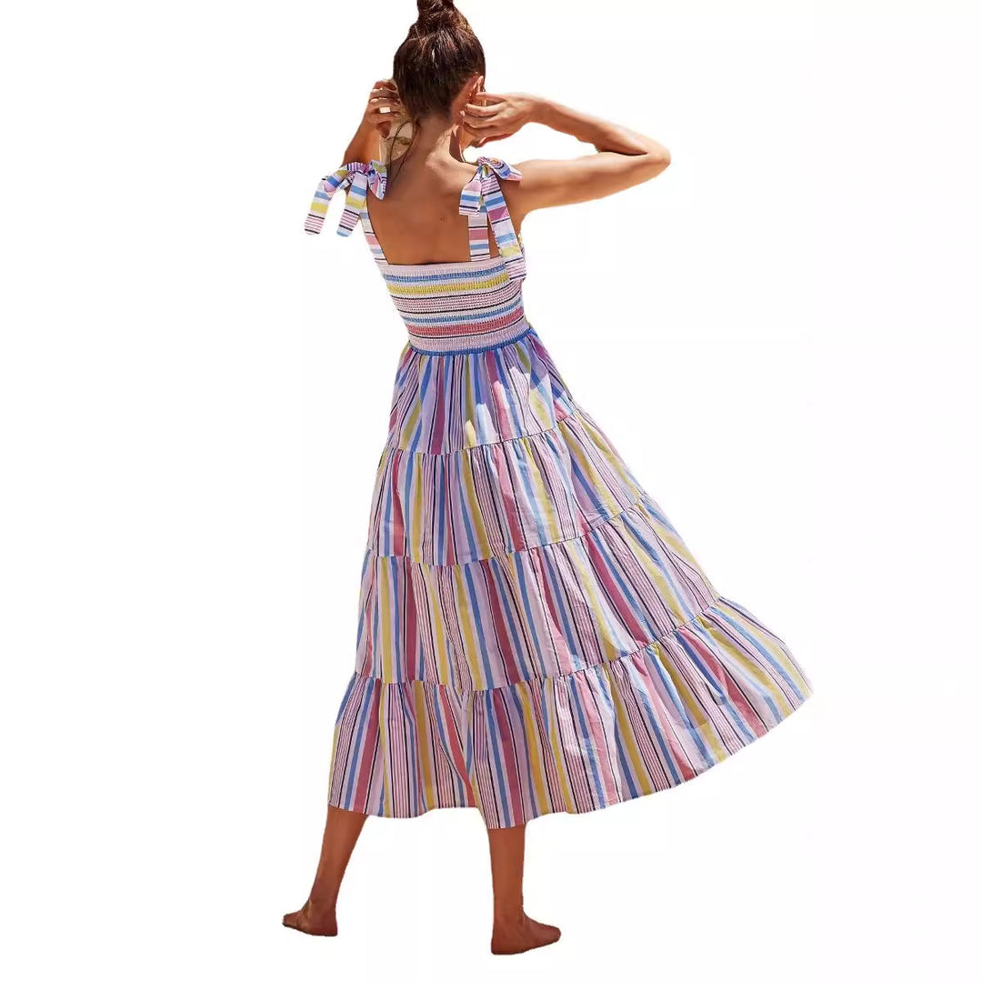 Damen Maxikleid mit schmeichelndem Smock-Oberteil und verspielten Trägern Drune