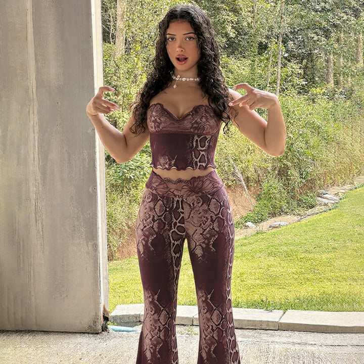 Damen Erotik Jumpsuit mit Leopardenmuster und spitzen Trägern Drune
