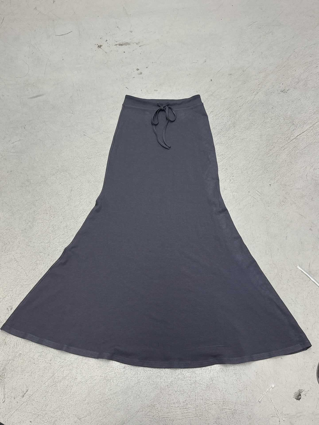 Damen Maxi-Rock mit fließendem Saum und verstellbarem Bindegürtel Drune