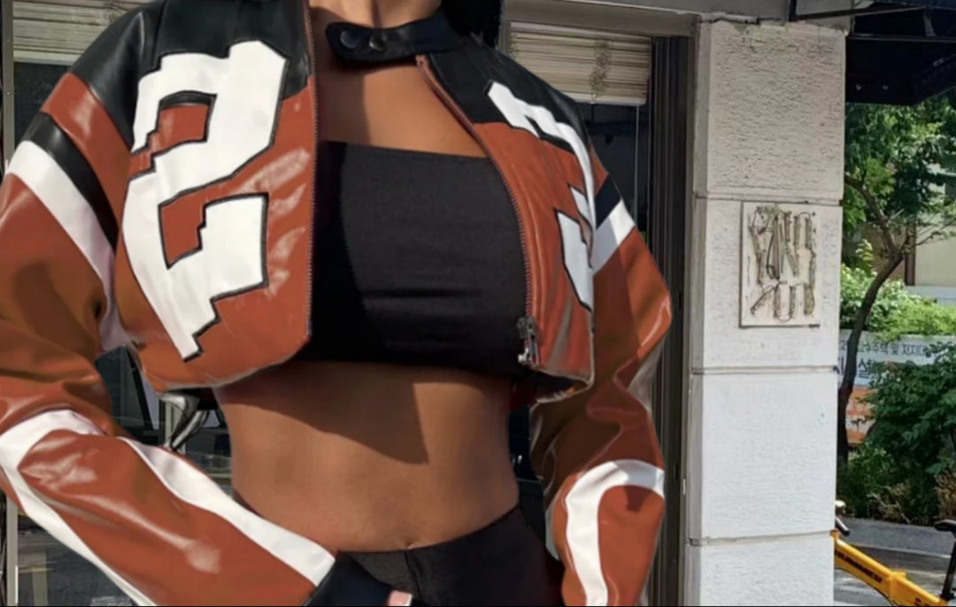 Damen cropped Kunstlederjacke im auffälligen Design Drune