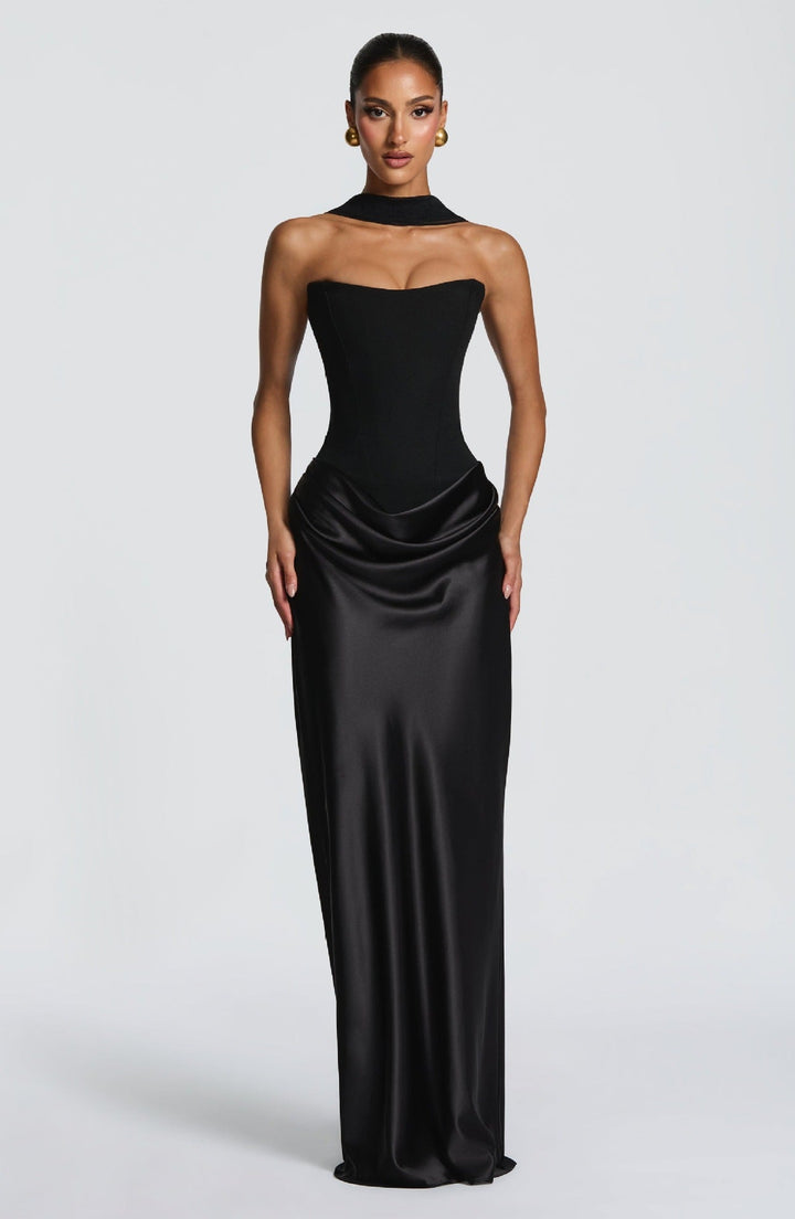 Damen Elegantes Abendkleid mit hohen Kragen und fließendem Schnitt Drune