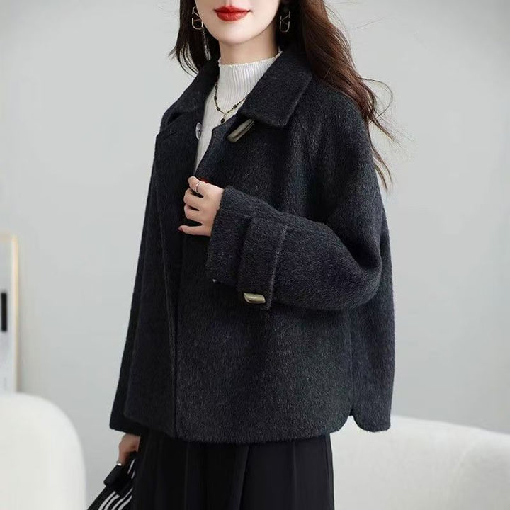 Damen kuschelige Strickjacke mit modernen Knopfdetails Drune
