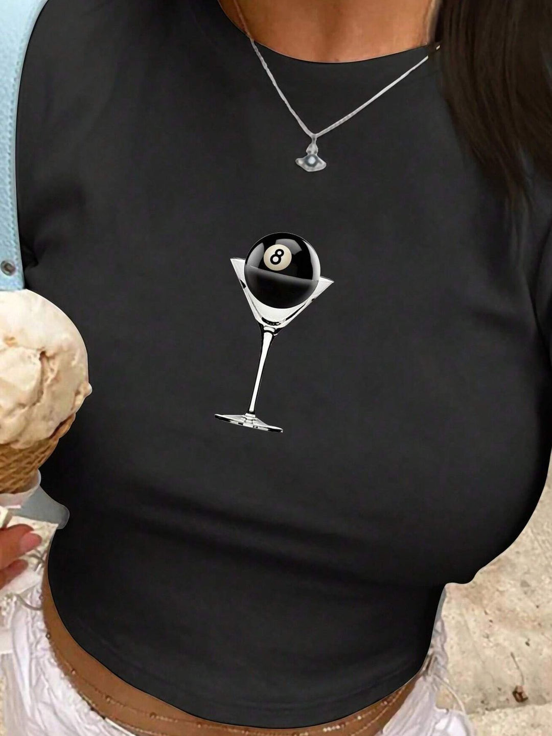 Damen Crop-T-Shirt mit künstlerischem Statementdruck Drune