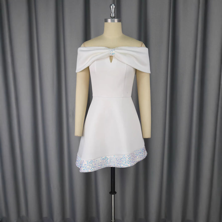 Damen Kurzkleid mit elegantem Off-Shoulder Design und funkelndem Saum Drune