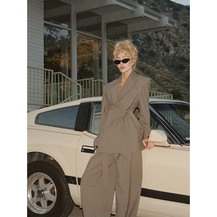 Damen modisches Blazer und Hose Set mit tailliertem Schnitt Drune
