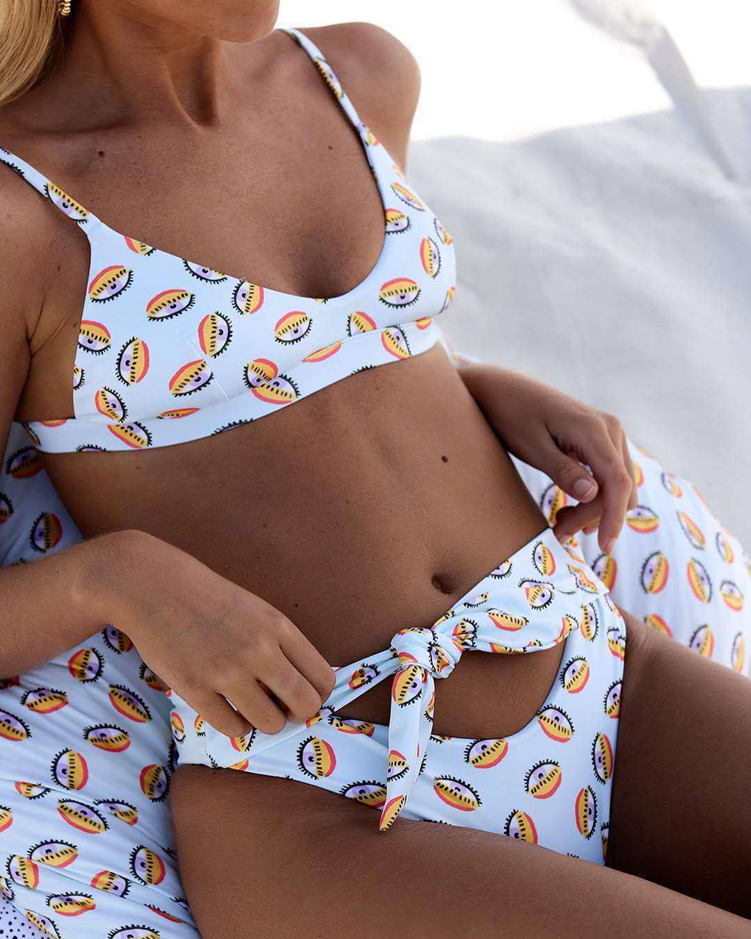 Damen Triangel-Bikini mit Wickelbund Drune