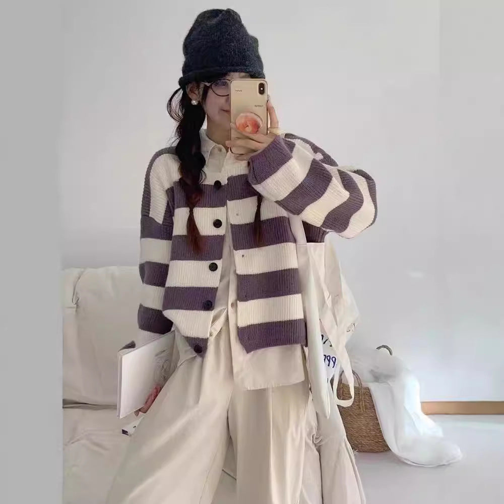 Damen Strickjacke mit Druckknopfverschluss und breiten Streifen Drune