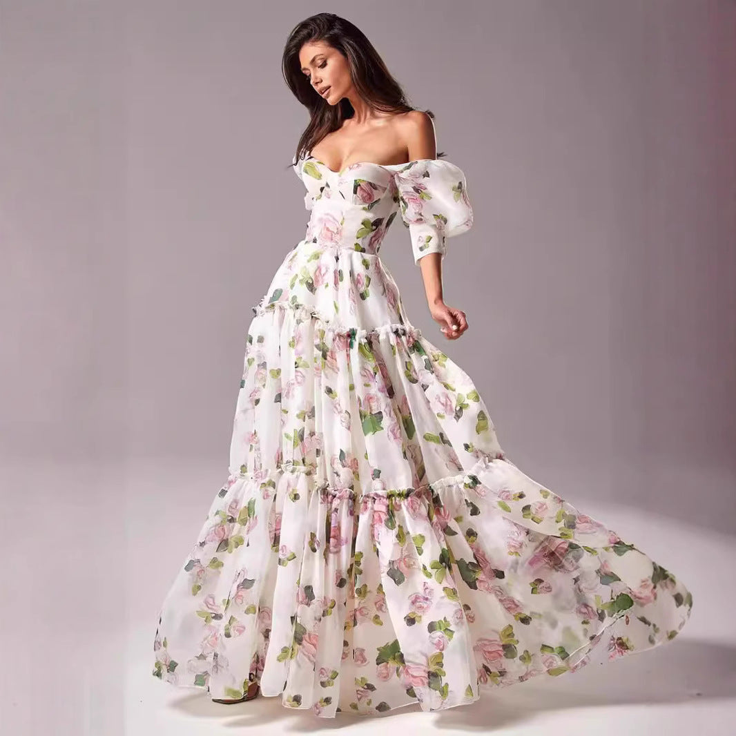 Damen Elegantes Maxikleid mit schulterfreien Rüschenärmeln und floralen Akzenten Drune