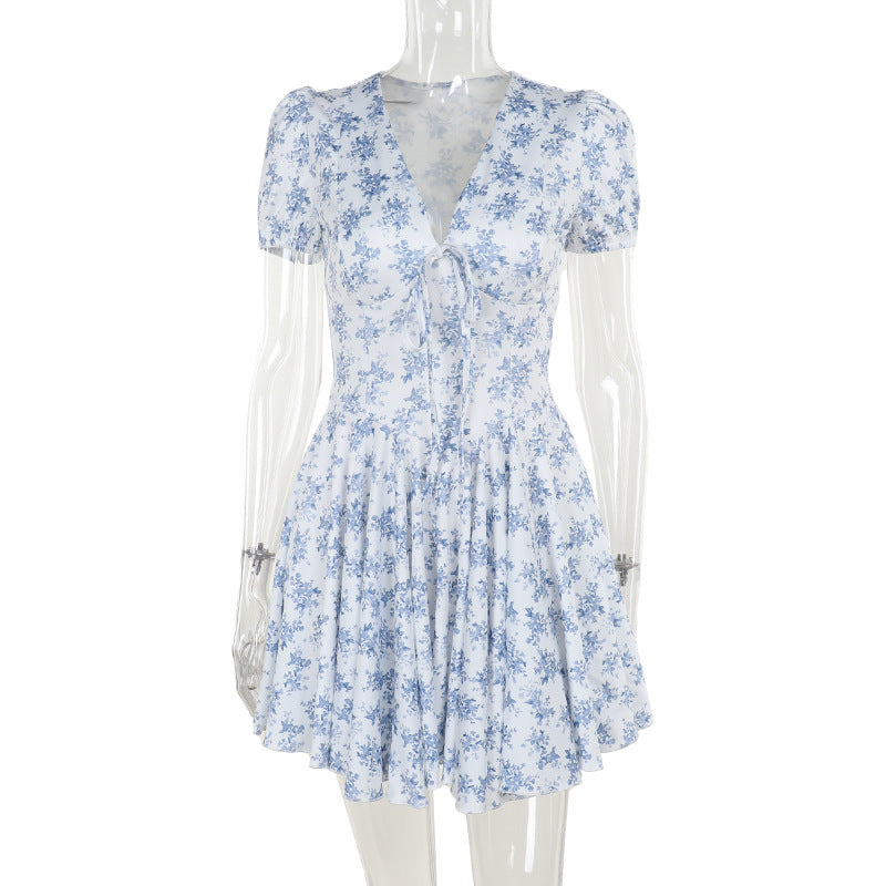 Damen verspieltes Blumenkleid mit voluminösem Rock und taillierter Taille Drune