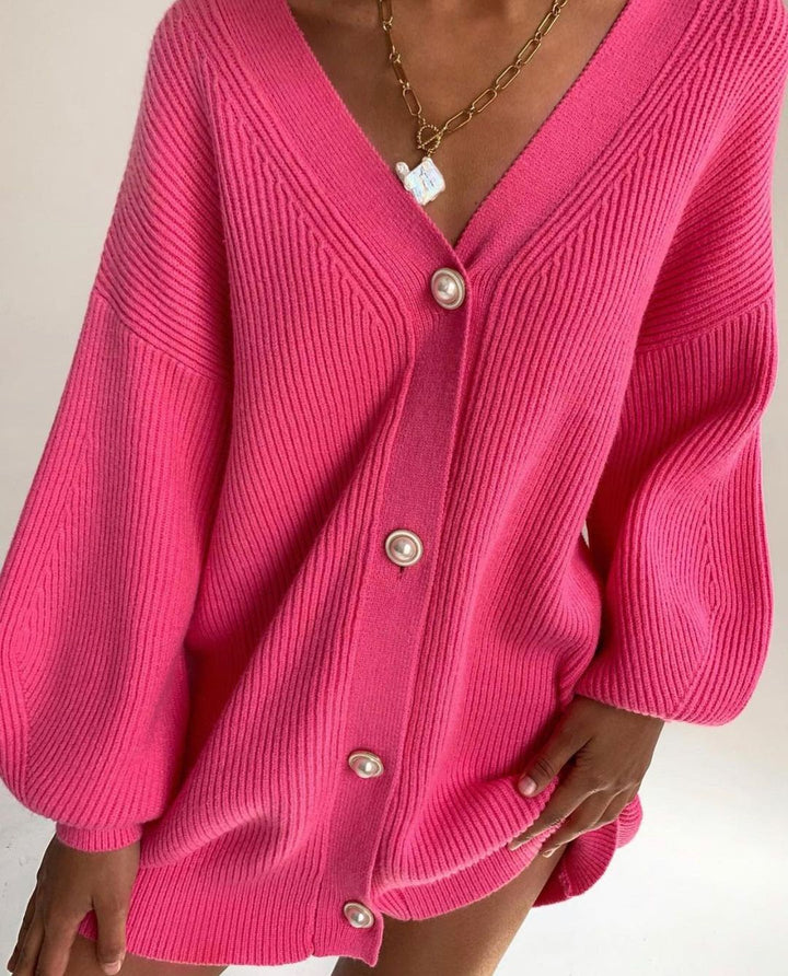 Damen Strickcardigan mit oversized Schnitt und dekorativen Knöpfen Drune