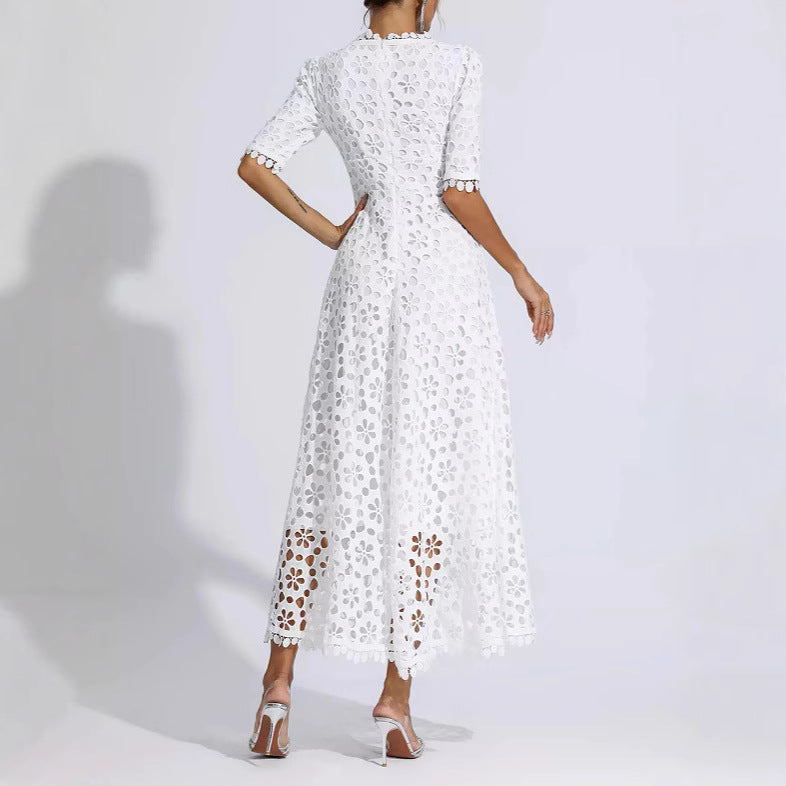 Damen Midi Kleid mit floralen Stickereien und V-Ausschnitt Drune