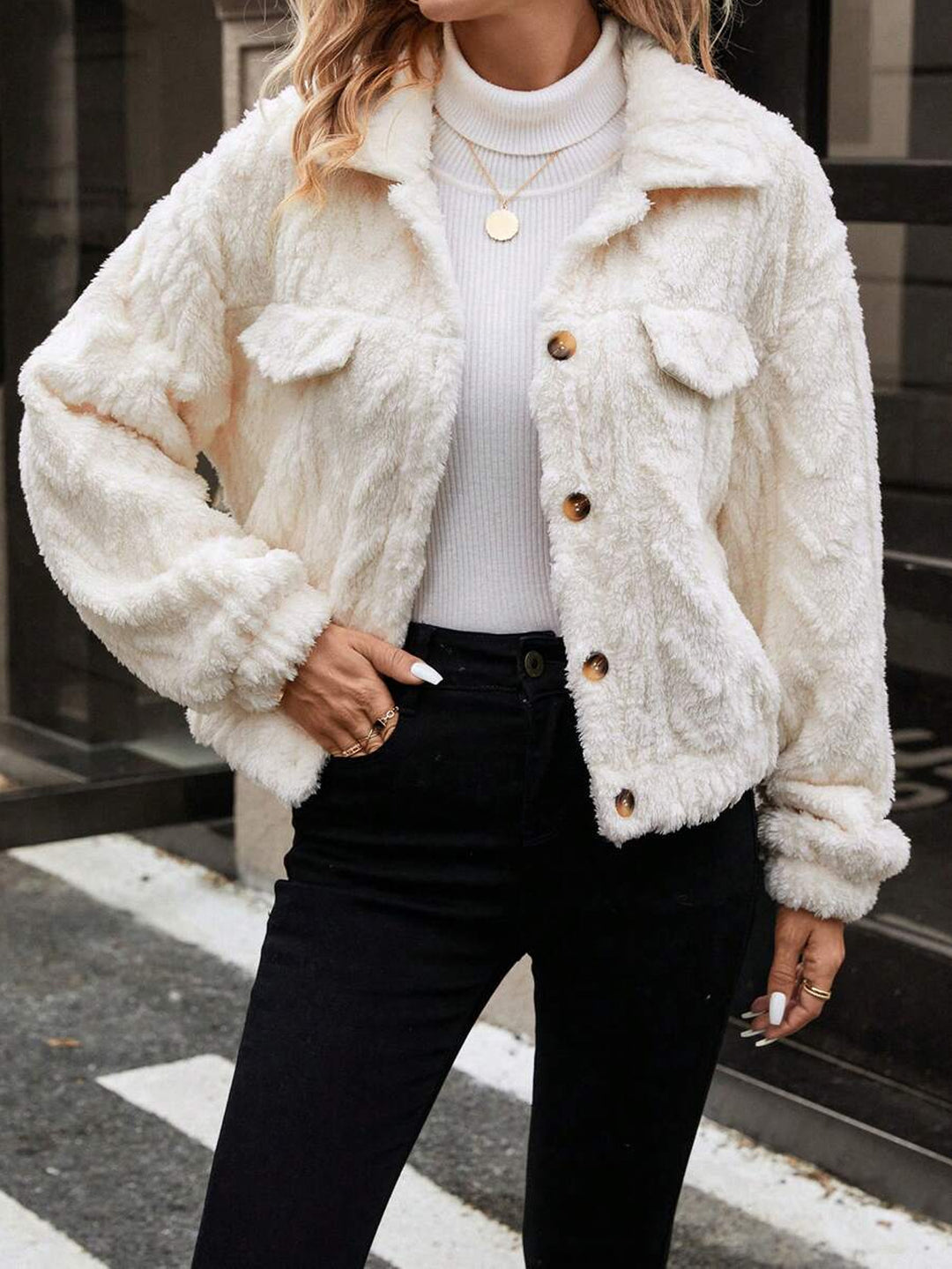 Damen Oversize Plüschjacke mit strukturiertem Design Drune