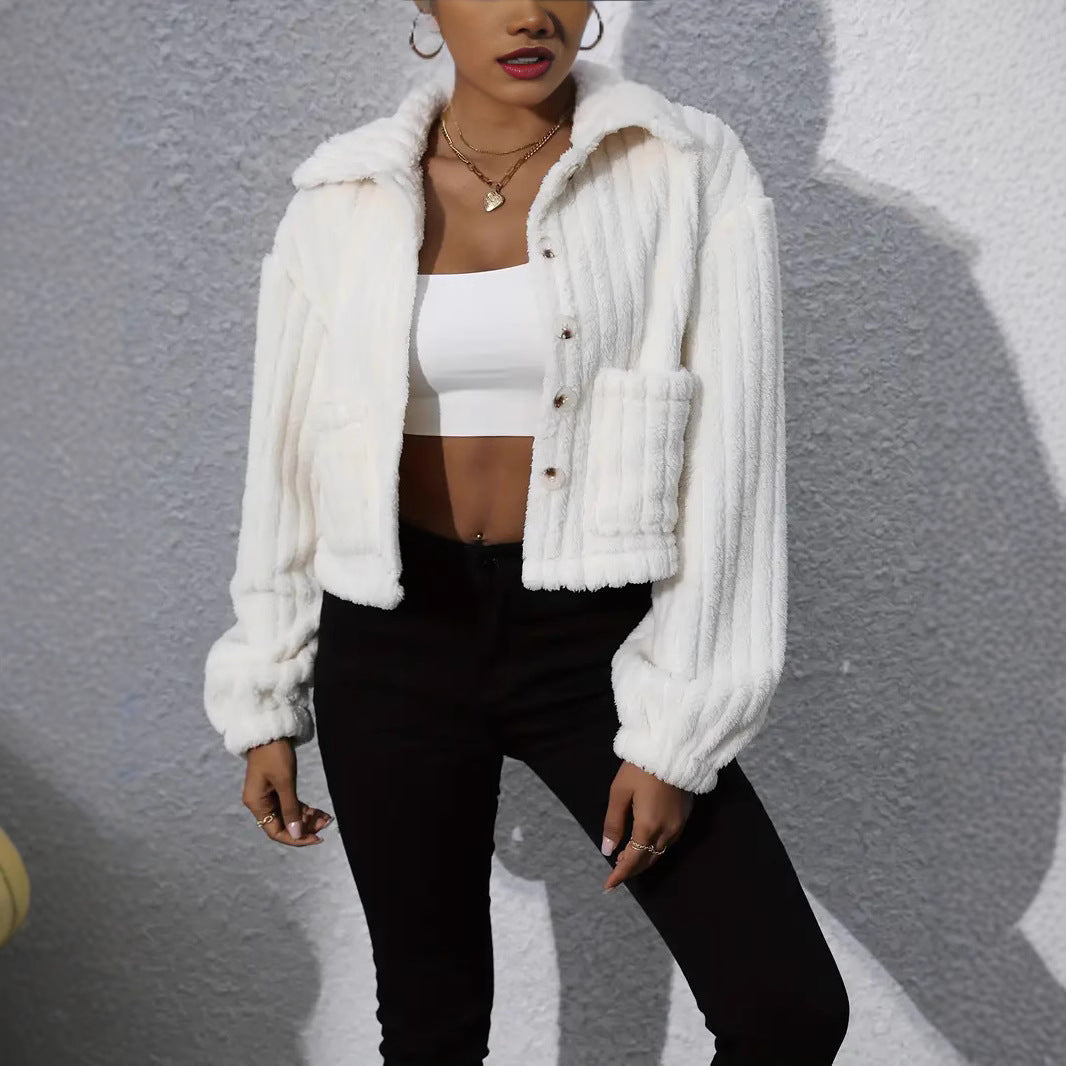 Damen Fluffy Overshirt im Couture-Stil mit Taschen Drune