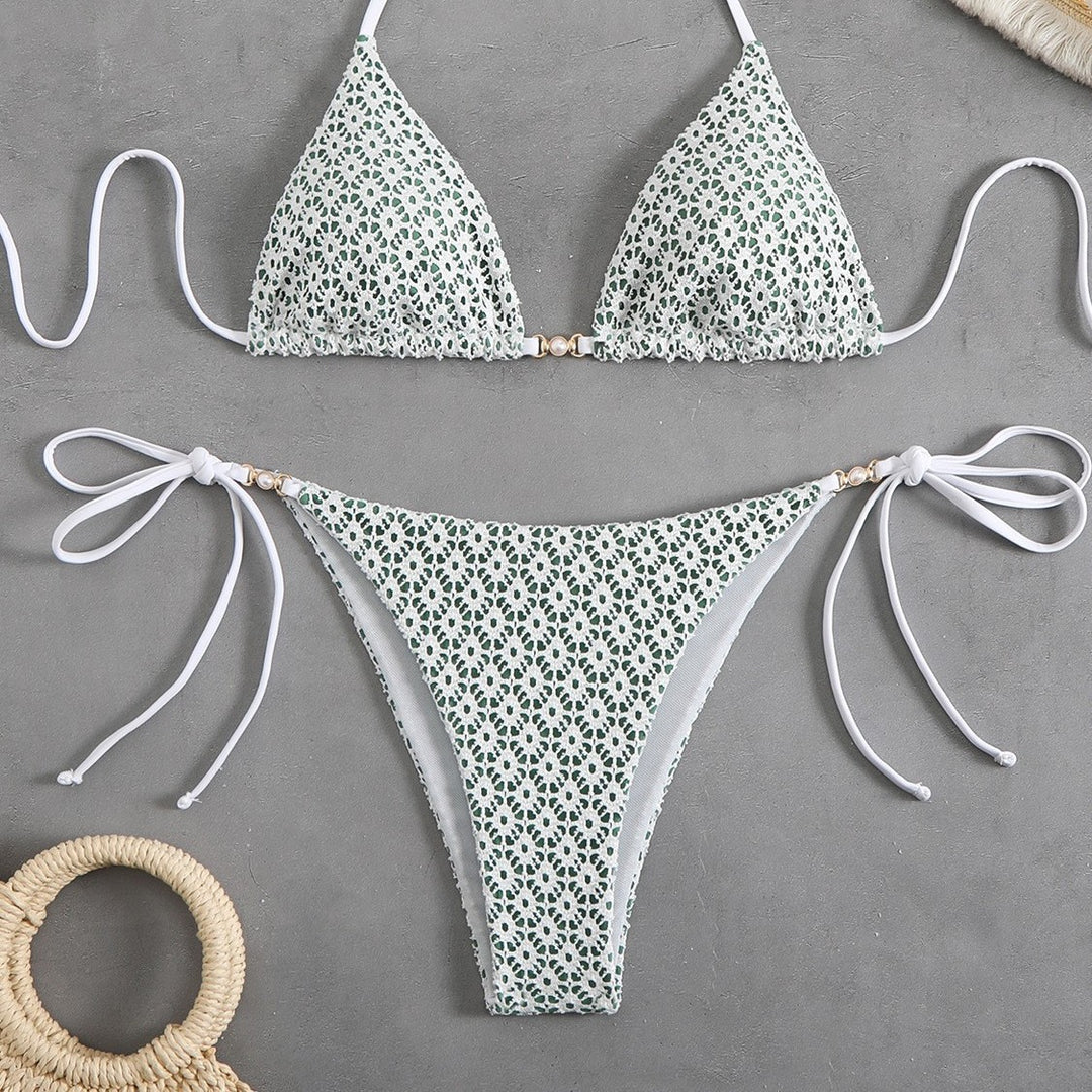 Damen Triangel-Bikini mit filigranem Blumendesign und charmanten Schleifen Drune