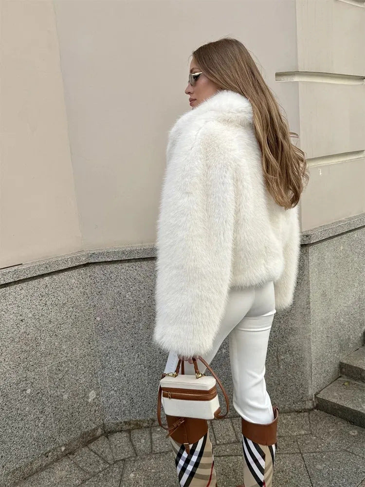 Damen Kuschelige Oversize-Felljacke Drune