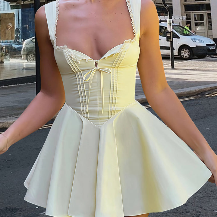 Damen Mini-Kleid mit Corsage und Rüschen Drune
