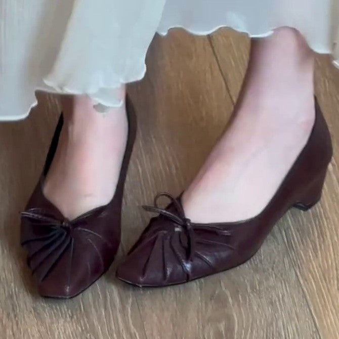Damen Ballerina mit verspielter Schleifenapplikation aus hochwertigem Leder Drune