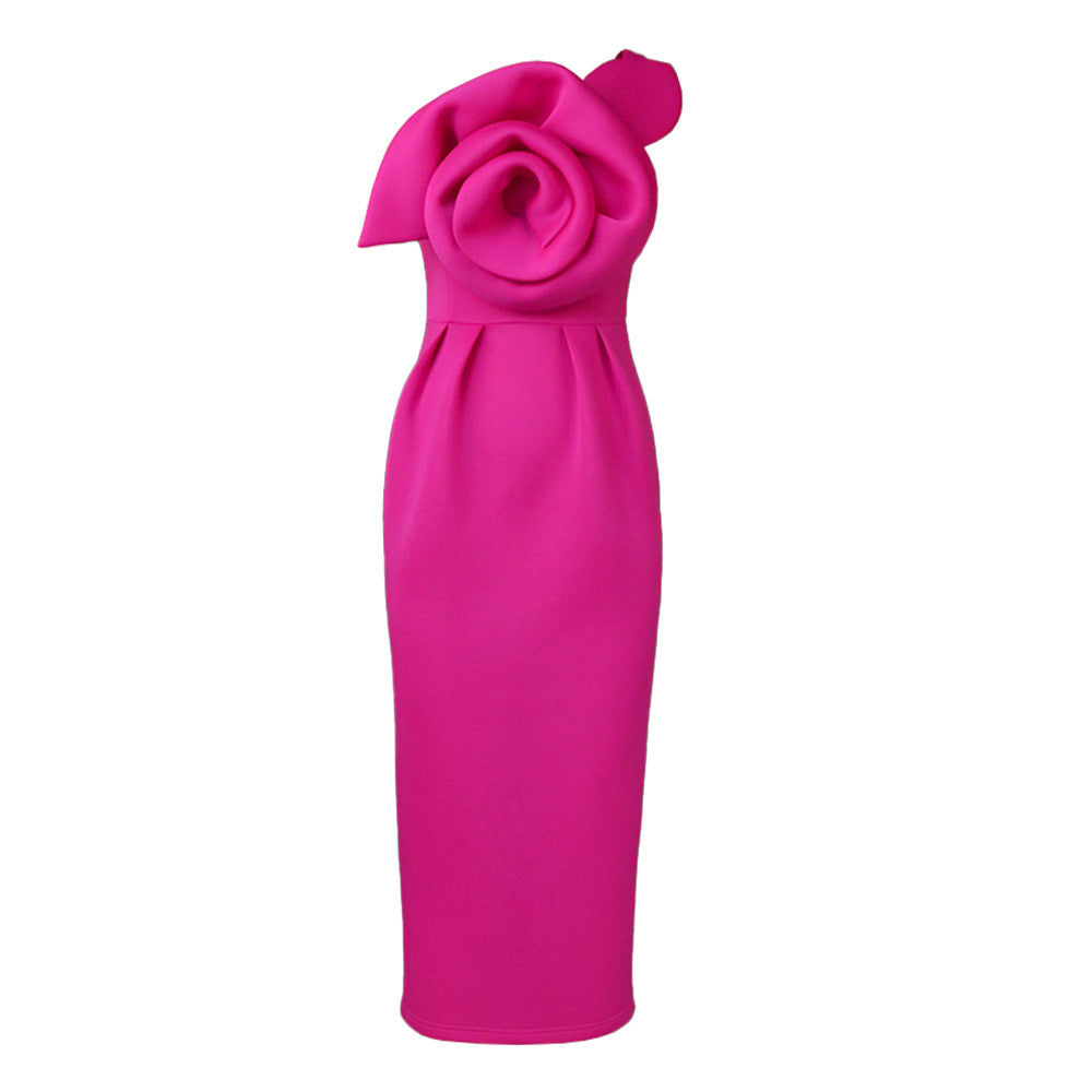Damen Figurbetontes Abendkleid mit raffinierter Blumenapplikation Drune