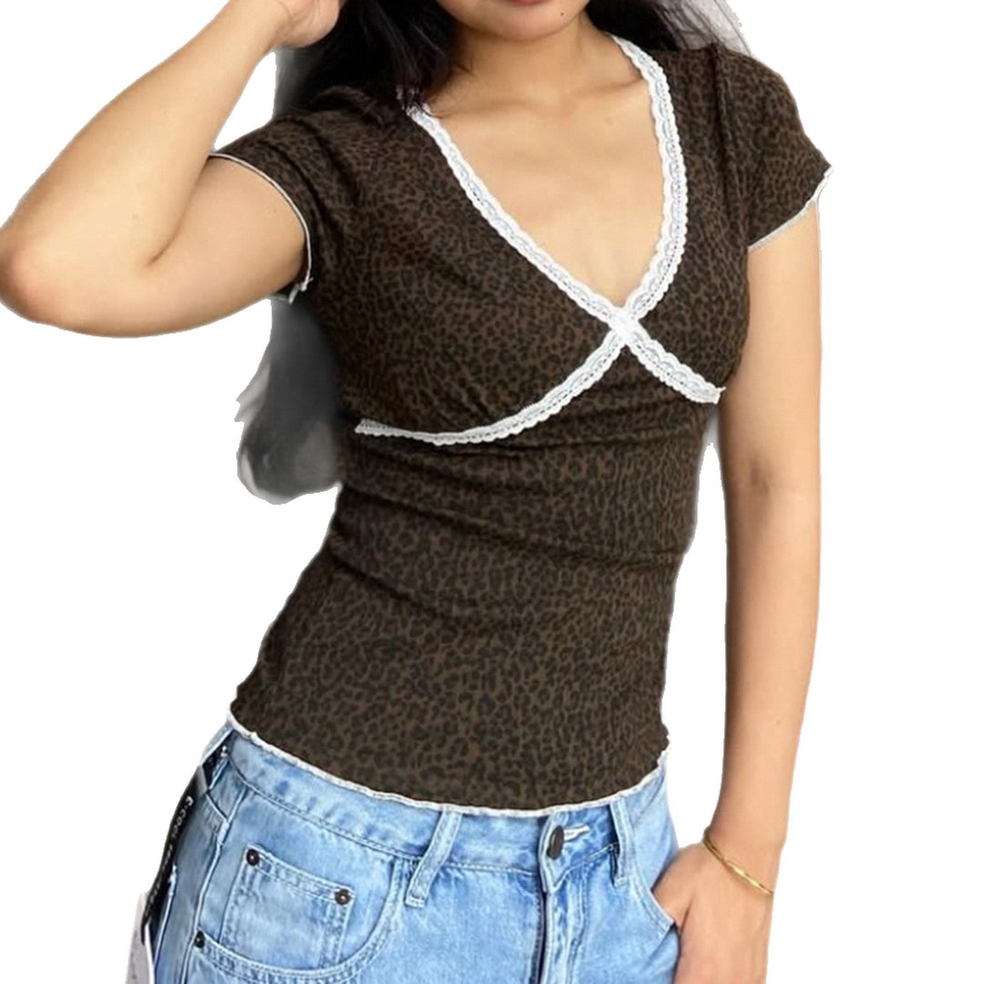 Damen T-Shirt mit elegantem Leopardenmuster und feiner Spitzendetail Drune