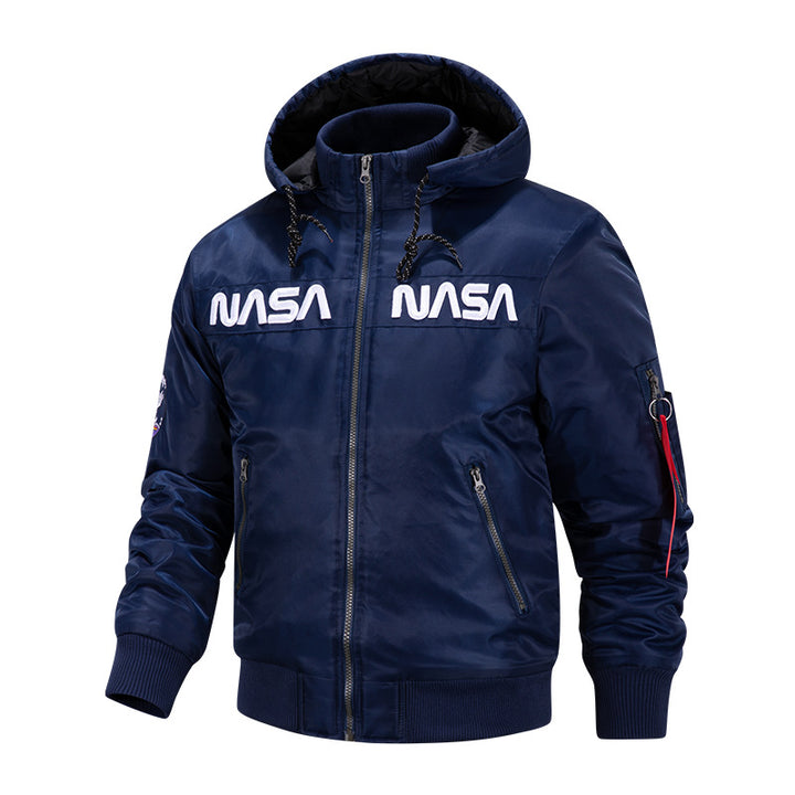 Männermantel mit Kapuze, von der Luftfahrt inspiriert, isolierte Bomberjacke mit gesticktem Logo auf der Brust und Utility-Tasche am Ärmel Drune