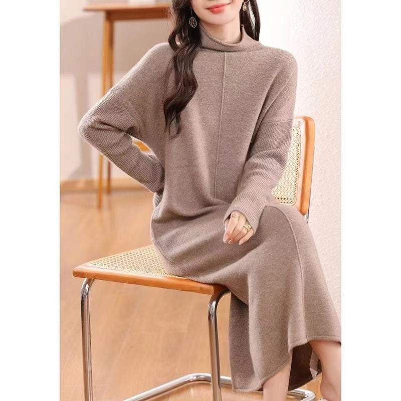Damen Strickkleid mit hohem Stehkragen und lässiger Silhouette Drune