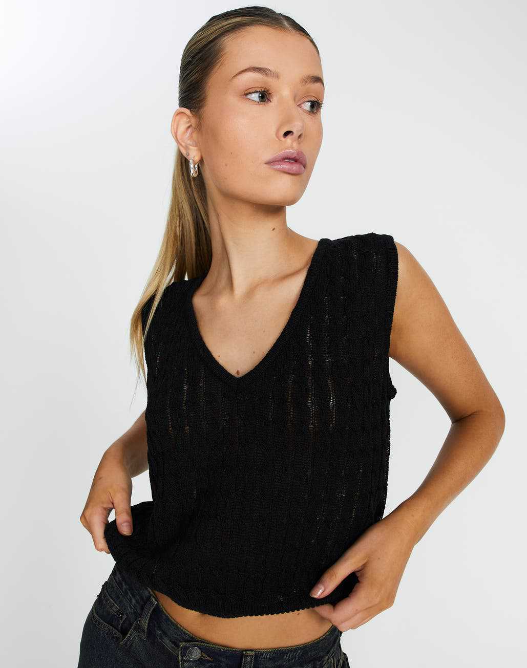 Damen luftiges Strick-Oberteil mit V-Ausschnitt und feinmaschigem Design Drune