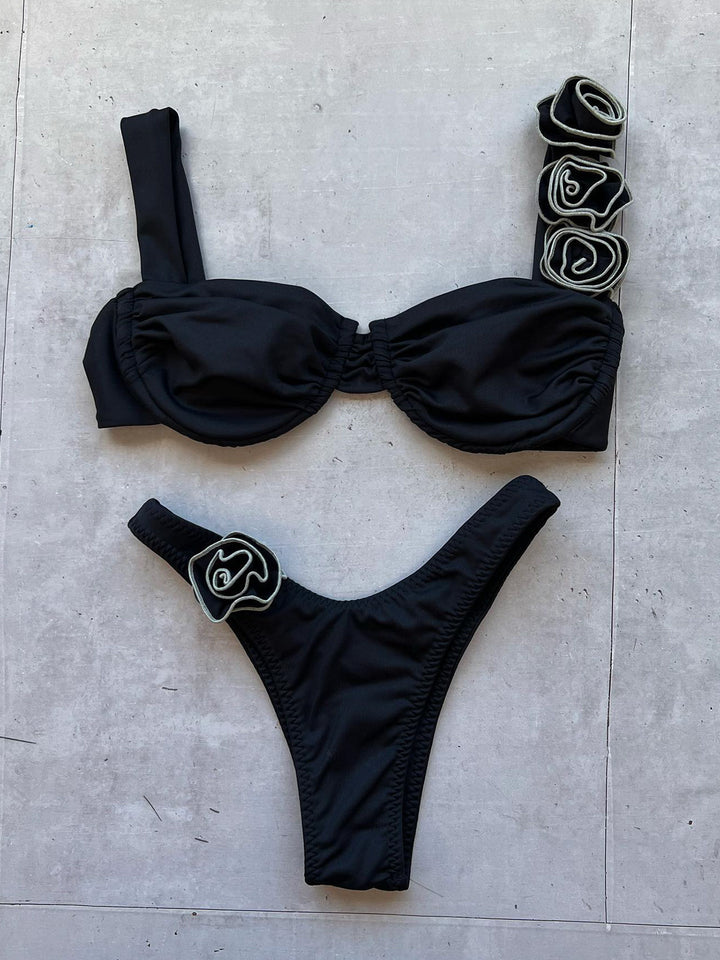 Damen Bikini mit floralen Applikationen Drune