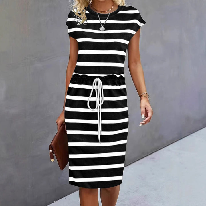 Damen Freizeitleinenkleid mit bunten Streifen und verstellbarem Taillenzug Drune
