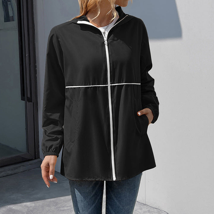 Damen leichte Regenjacke mit praktischer Kapuze und seitlichen Taschen Drune