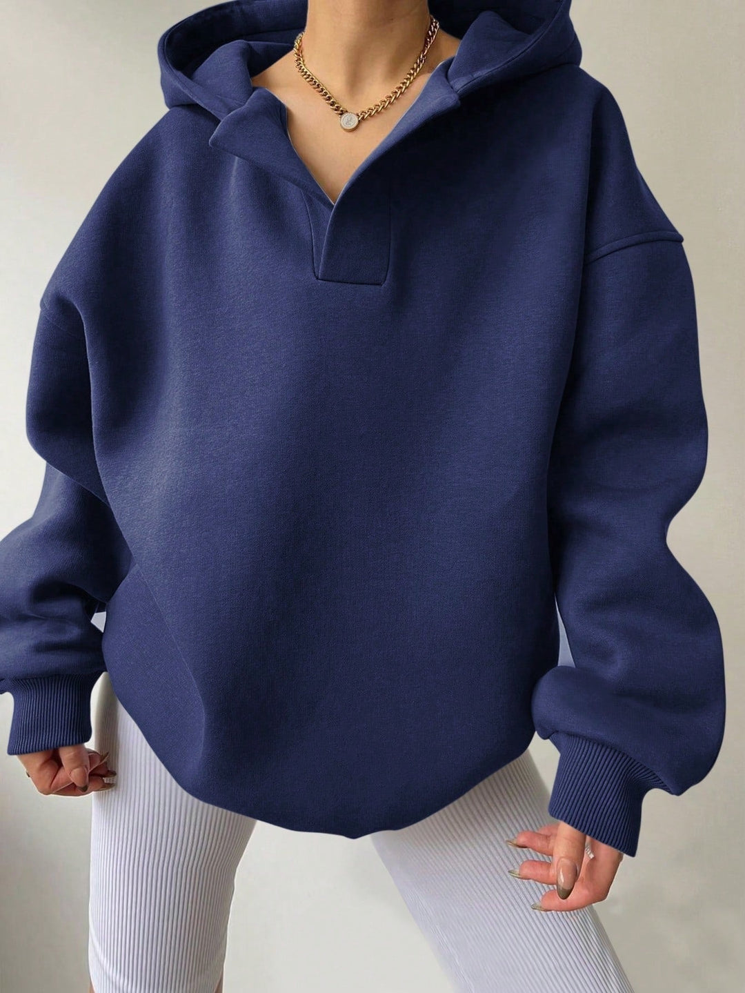 Damen Oversized Hoodie mit kurzem Kragen und praktischen Seitentaschen Drune